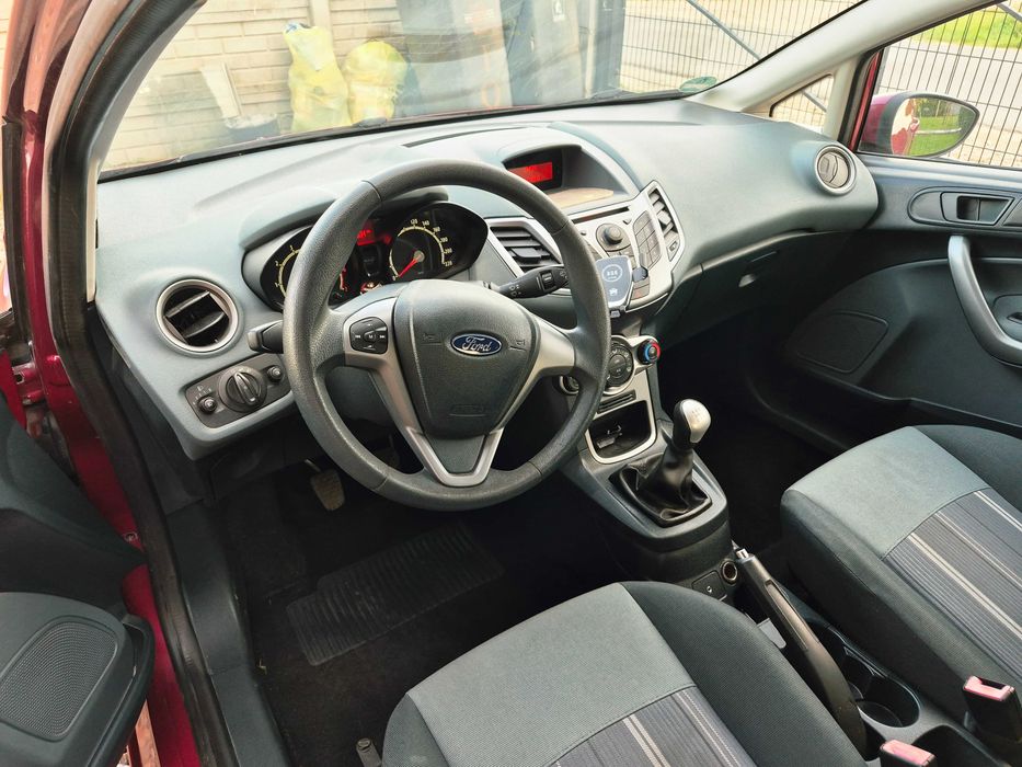 Ford Fiesta Bordo metalik Klimatyzacja Niski Przebieg Po opłatach!!