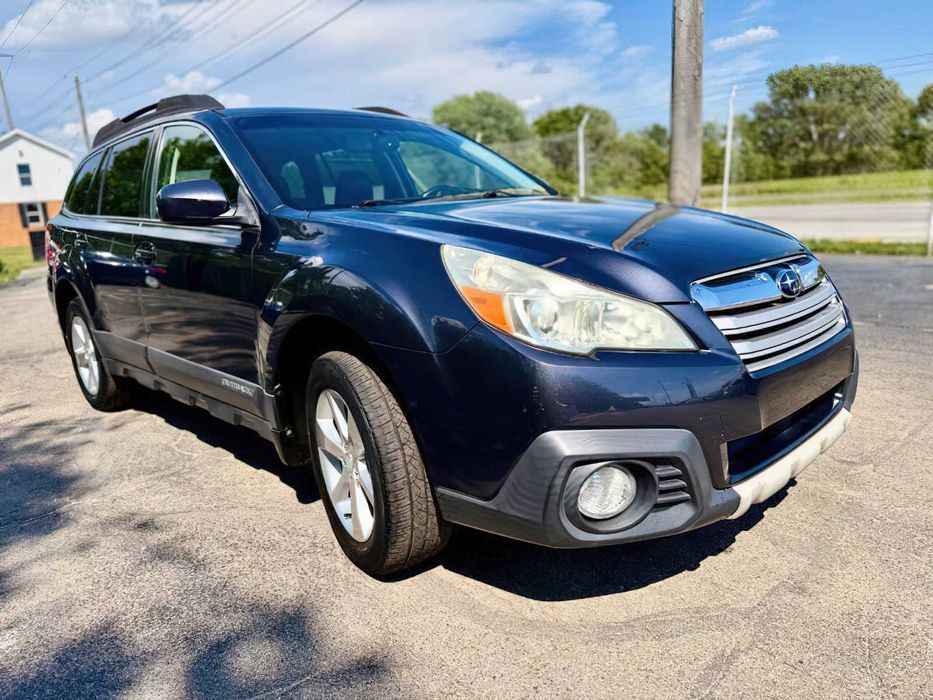 Subaru Outback Limited      2013