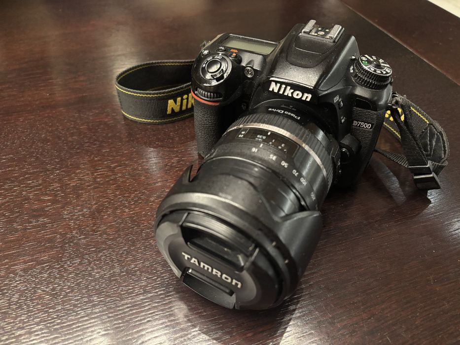 Nikon D7500 w zestawie z obiektywem Tamron 16-300