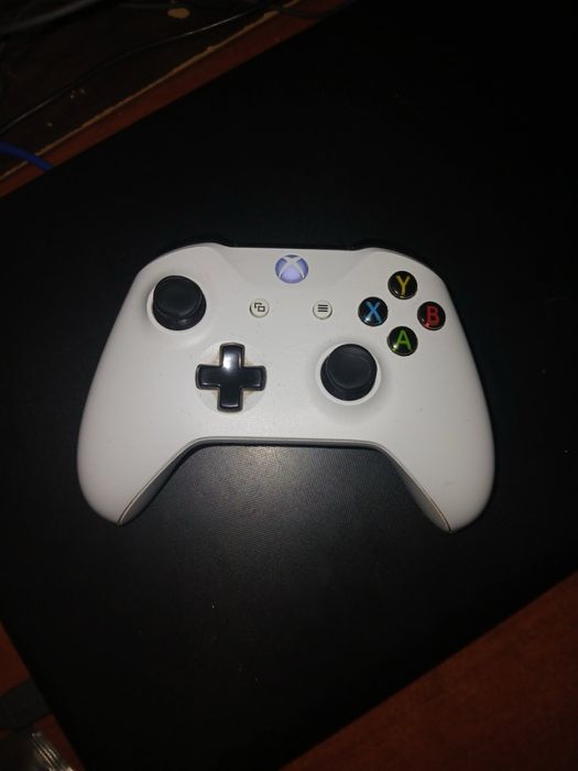 Xbox One S 1ТБ All Digital Edition Вживана