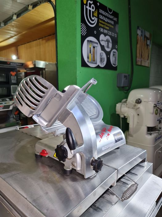 Слайсер Bizerba профессиональный из Германии