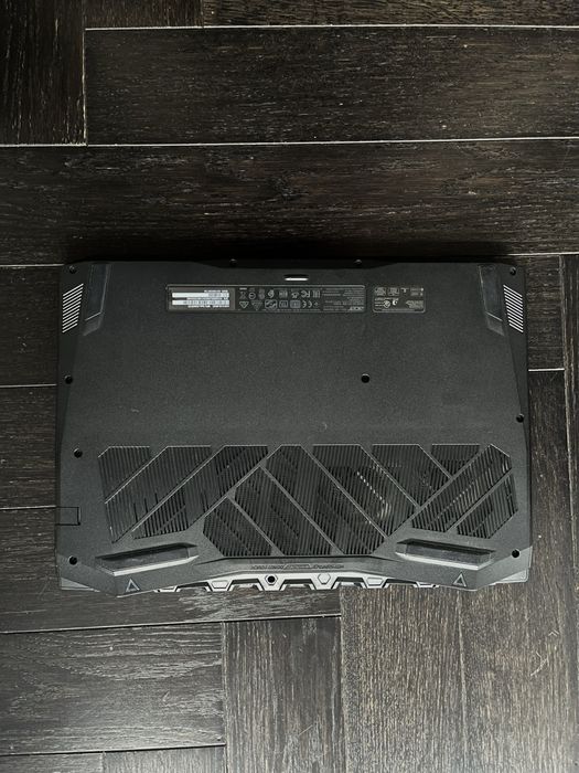 Acer Nitro 5 / i5-9300H / GTX 1650  /