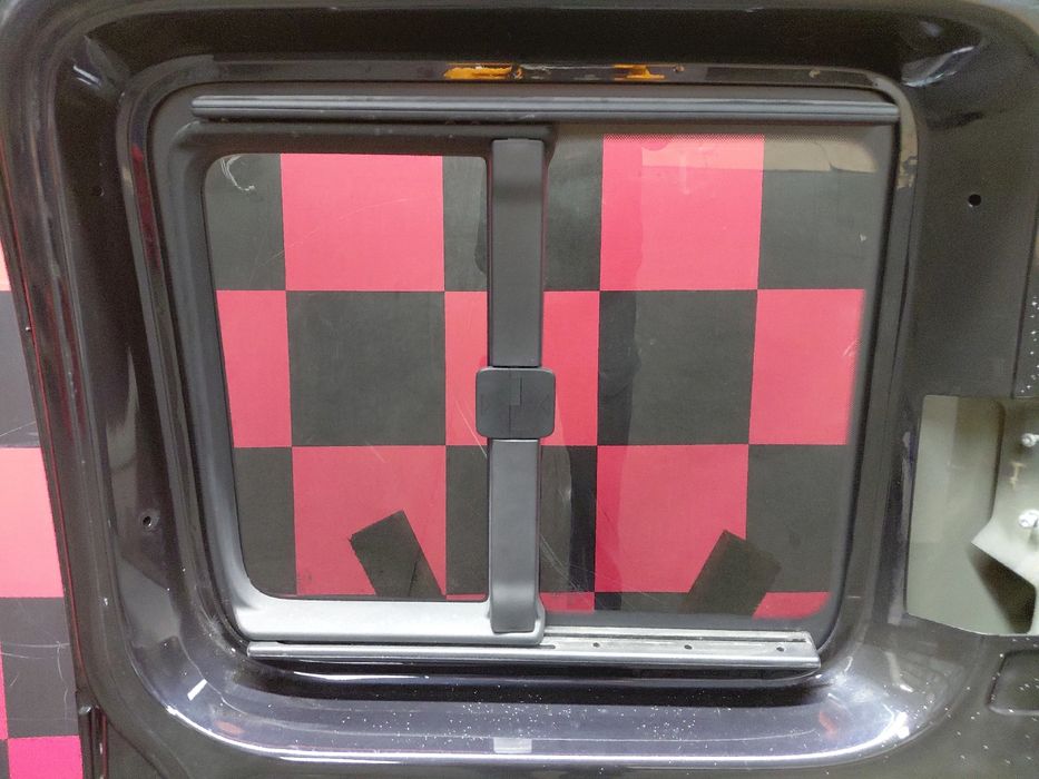 Vidro Porta Lateral Esquerda VOLKSWAGEN Caddy IV Kombi (SAB, SAJ)
