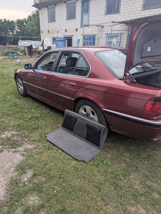 Продам БМВ е38 в не плохом состоянии