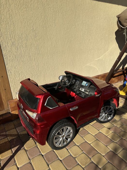 Машинка дитяча електро