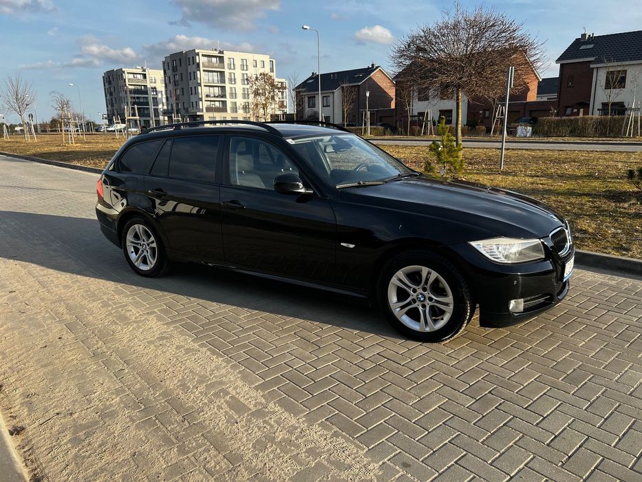 BMW Seria 3 BMW e91 320d xDrive