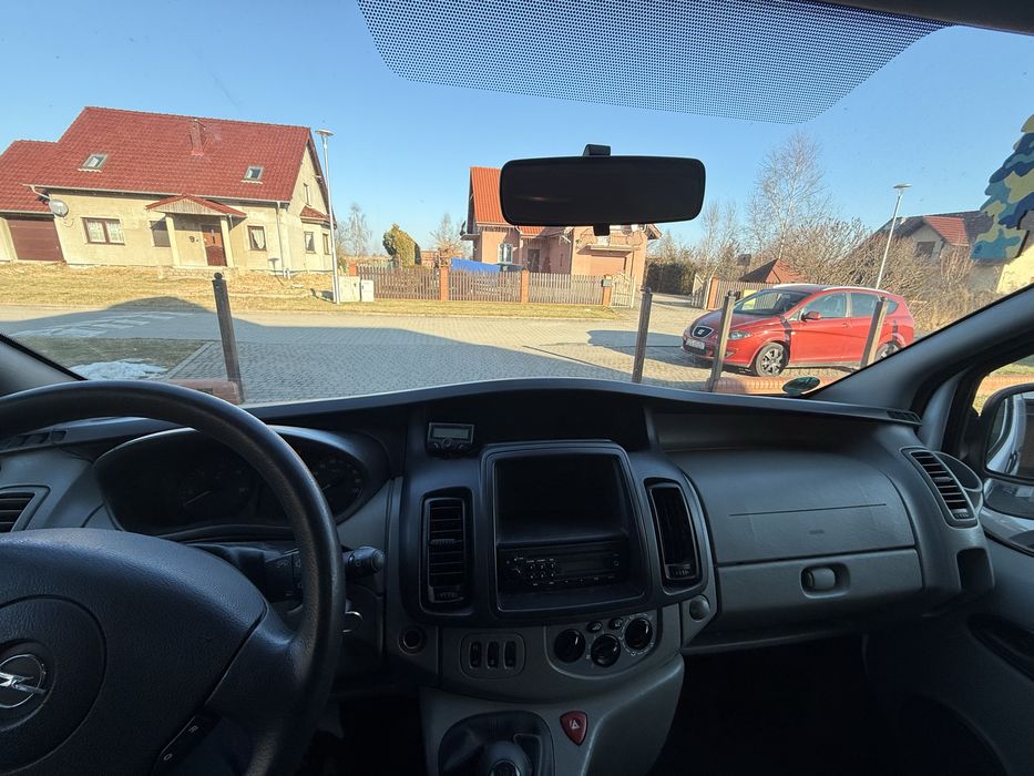 Opel Vivaro 2.5 cdti Long