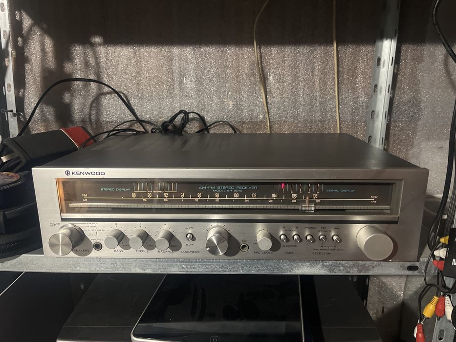 Аудіоресівер Kenwood