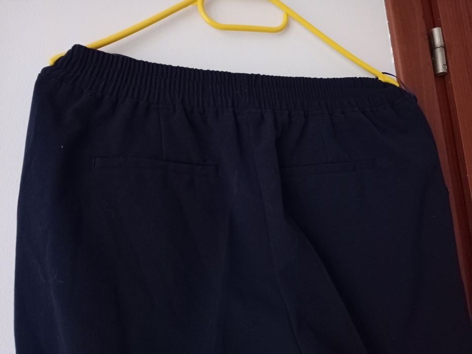 Eleganckie, granatowe damskie spodnie 36/38, gumka w pasie