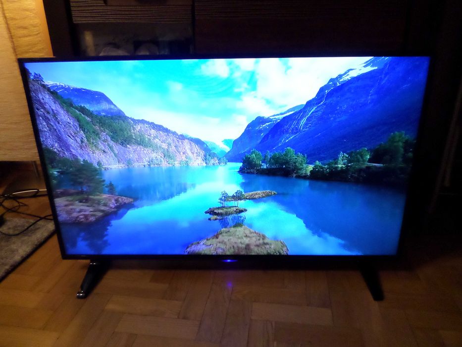 Telewizor SHARP 43 cale