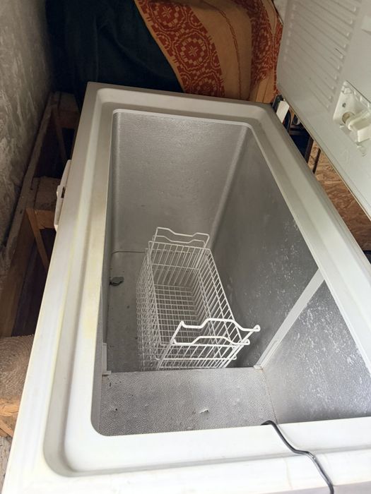 Морозильнье камери 2шт.  6400 и 5400