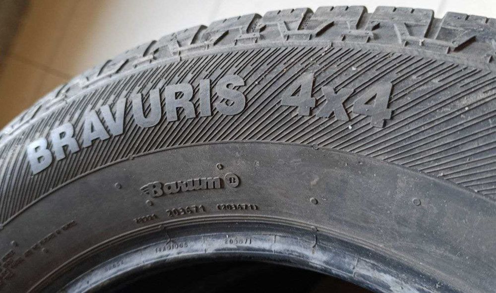 Пара шин б/у 215/70R16 100H Barum Bravuris 4x4