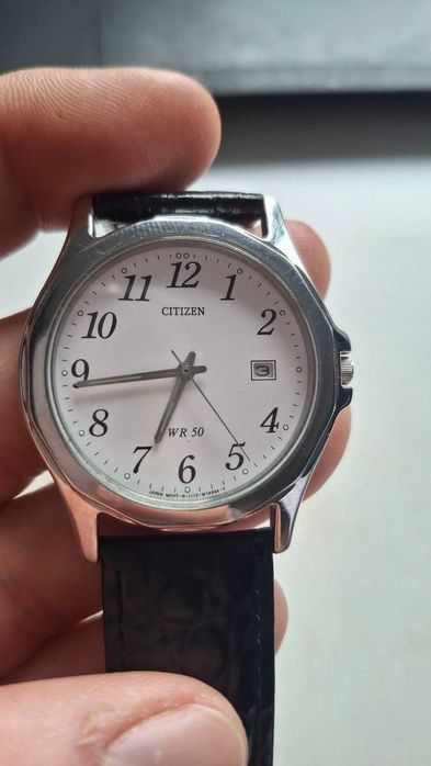 Citizen klasyczny zegarek WR50, stal, biała tarcza, datownik