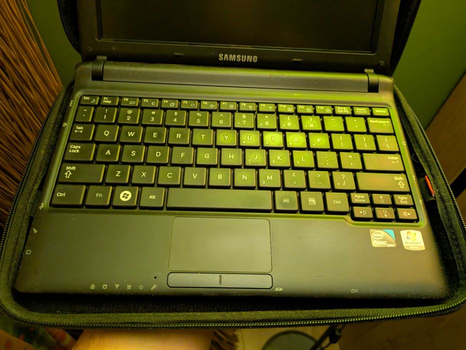 NetBook Samsung NP N145 Plus Intel Atom WIN 7