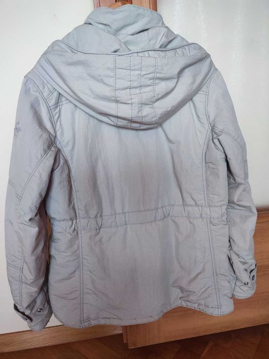 Kurtka damska zimowa Levi's szara L jak nowa