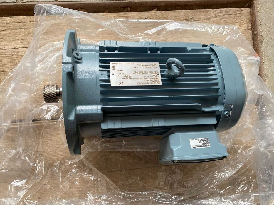 Silnik elektryczny SEW DRN100L4 3kW