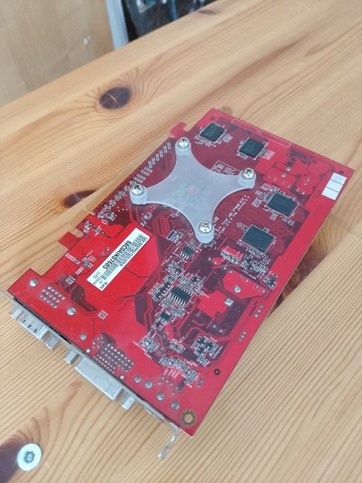 Assus Radeon x1300  pro