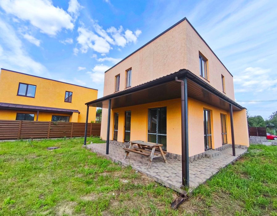 Новий сучасний будинок без ремонту у Гостомелі