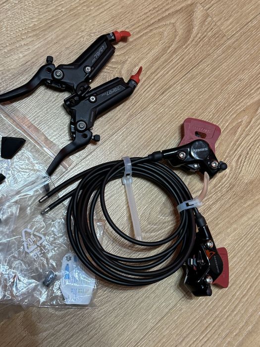 hamulce, SRAM Disc Brake Level Silver Stealth | 2-ttoczkowy