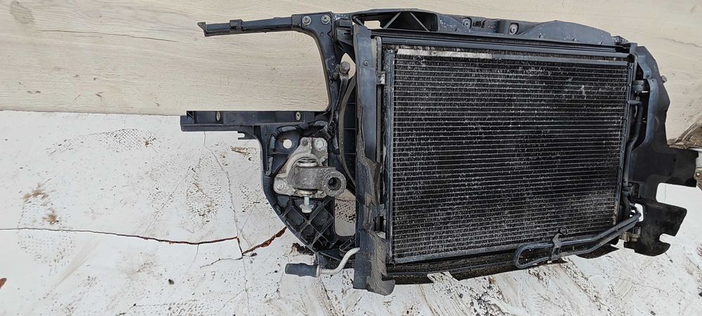 Pas Przedni kompletny Audi A4 B6 8E 1.9 TDI
