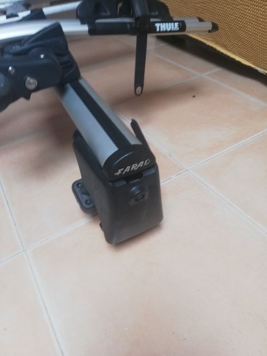 Barras de tejadilho e suportes