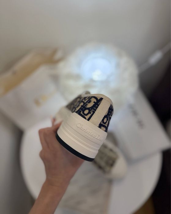 стильні кеди Dior