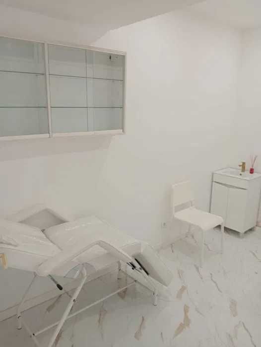 Multipower e Marquesas, Lavatórios e mesas de escritório