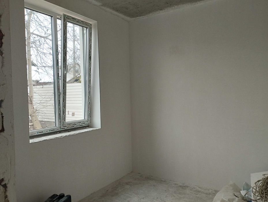 Просторий утеплений будинок в районі Заріччя