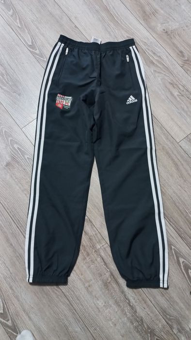 Spodnie dresowe sportowe chłopięce Adidas rozmiar 152