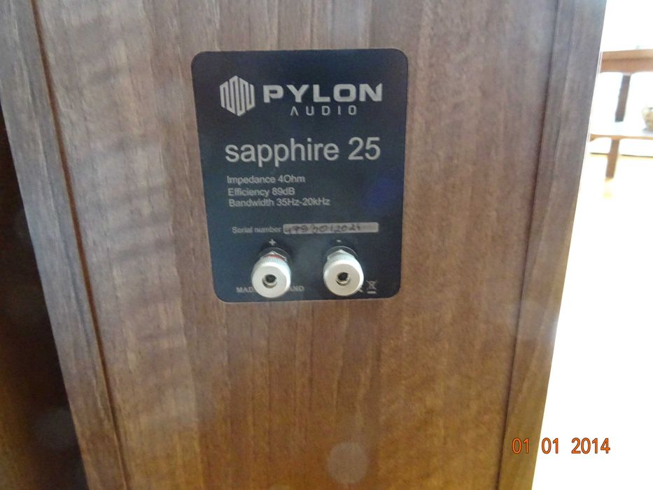 Kolumny Pylon sapphire 25 , stan jak nowe ( na gwarancji do 2028 roku)
