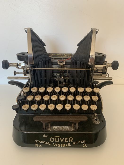 Máquina de escrever Oliver n 3