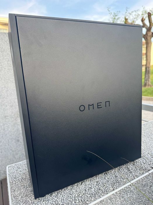 Caixa Gaming HP OMEN 25L + Fonte Cooler Master 600W