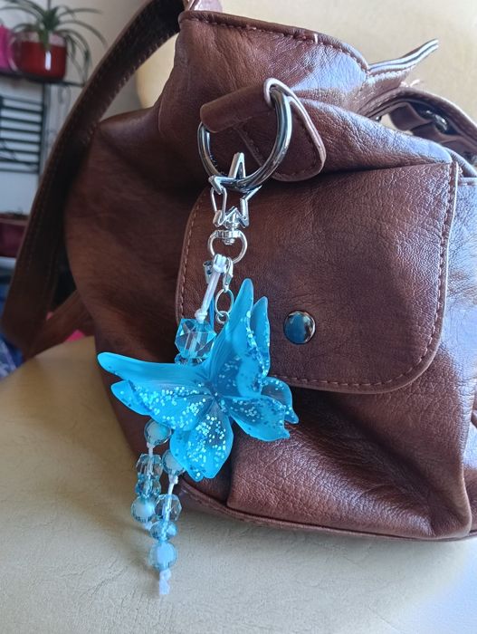 Bag charm artesanal borboleta