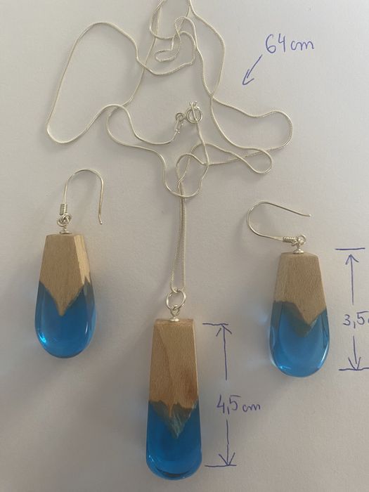 Biżuteria ‚handmade’, drewno, żywica, niebieska