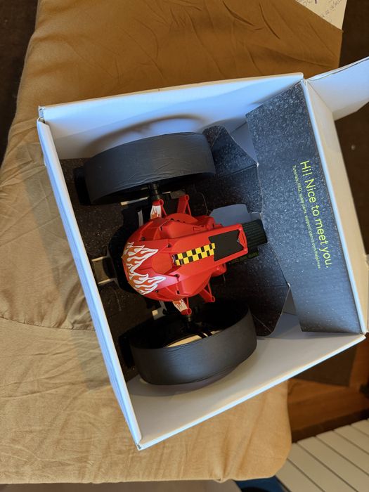 Parrot Mini Drone - Maz jumping race drone