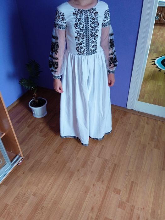 Гарне вишите плаття