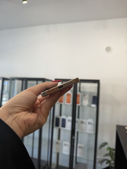 Telefon iPhone 16 PRO 256GB Złoty Apple Gwarancja ITrade