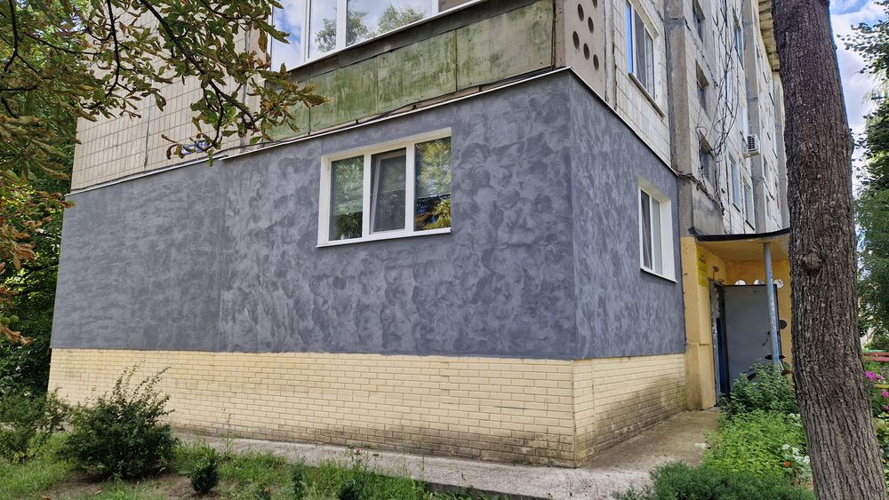 Продається 2-х кімнатна квартира, село Подвірки!