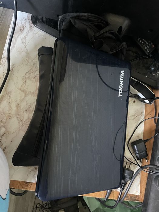Sprzedam laptopa