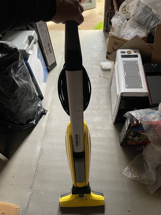 Моющий пылесос Karcher FC 5 (1.055-400.0)