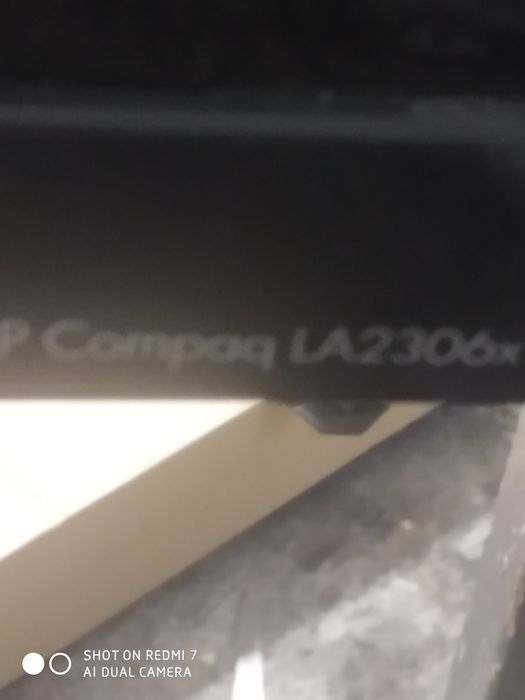 Монітор HP compag la2306x