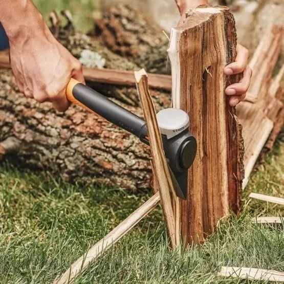 Сокира-молот Fiskars Pro IsoCore