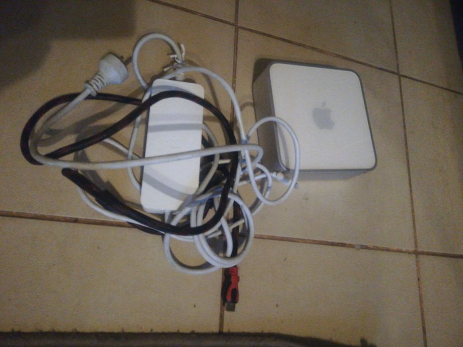 Mini komputer Apple A1176