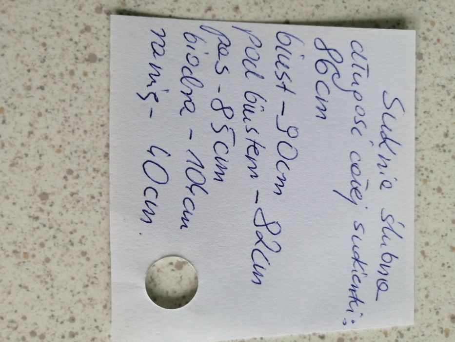 Sorzedam piękną suknię ślubną