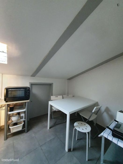 Apartamento com 2 quartos - localizado em Baixa Coimbra