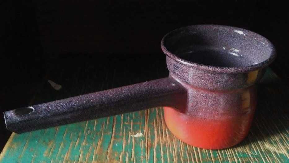 ПОДАРОК  кофеварка турка металл эмалированная новая раритет 450 мл