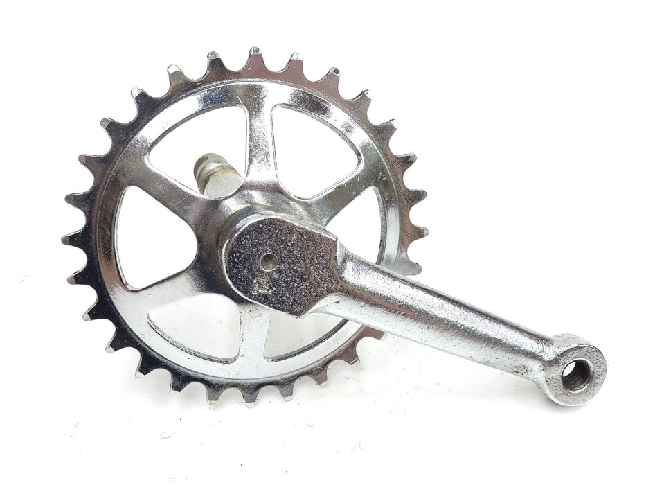 Korba prawa 28 zębów ZZR Romet Bobo Żabka dziecięce rowery PRL