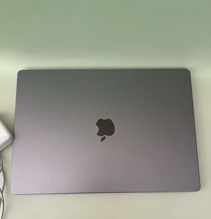 MacBook pro M1 16’