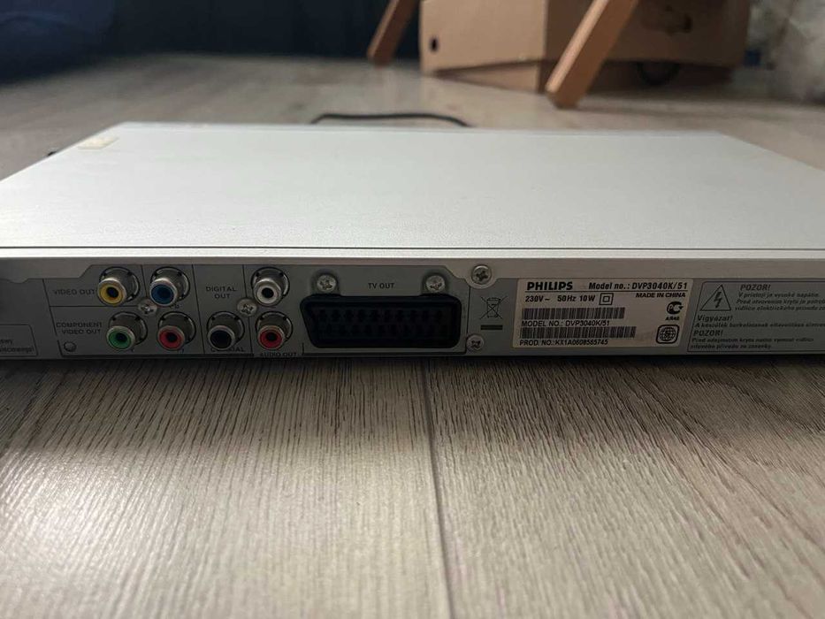 DVD плеєр Philips DVP3040K/51 + Диски з фільмами, караоке