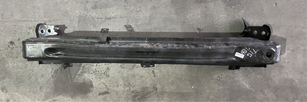 Підсилювач переднього бампера vw tiguan original